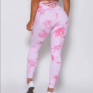 🍑 DISCONTINUED Pink tie dye Bombshell Sexy Back Leggings 🍑